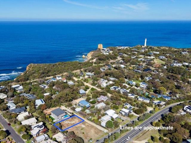 Prime ocean side of GO Road allotment walk everywhere