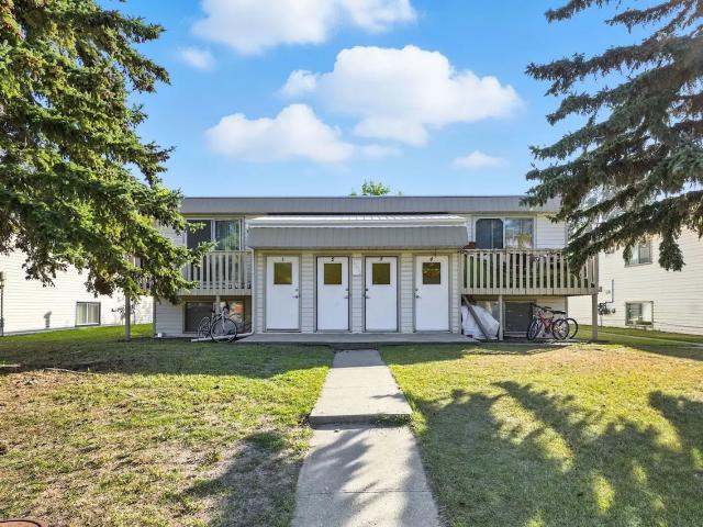 Prime Olds Location! 2 Bed & 1 Bath!