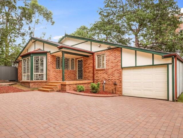 Prime Opportunity in a Convenient Dundas Location