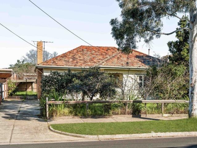 Prime Opportunity on 703sqm Approx. with Boundless Potential!