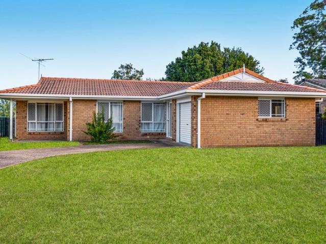 Prime Opportunity on a Generous 708m² Block with Side Access