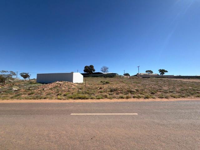 Prime Outback Opportunity with Endless Potential