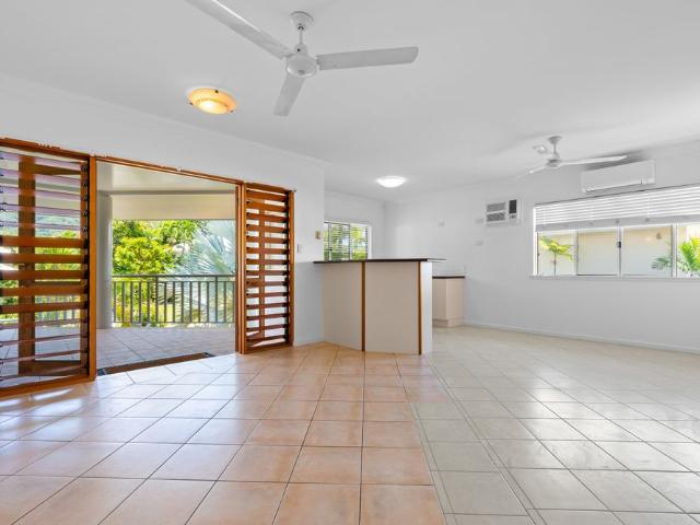 PRIME PALM COVE APARTMENT