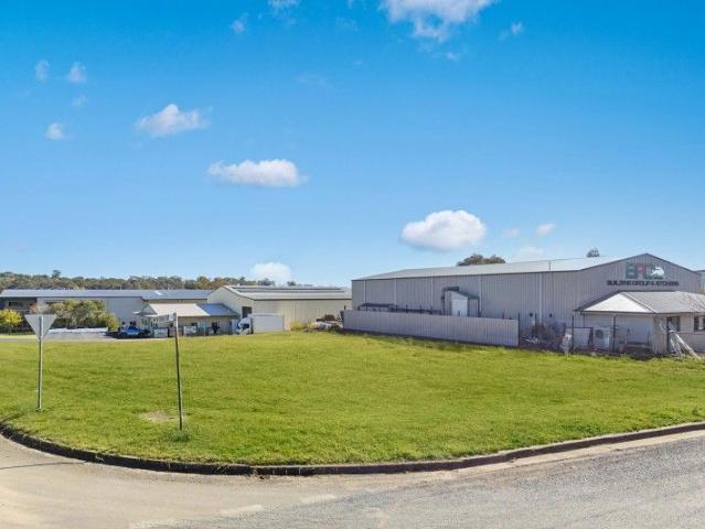 Prime Parcel Of Land in Cherry Capital Young
