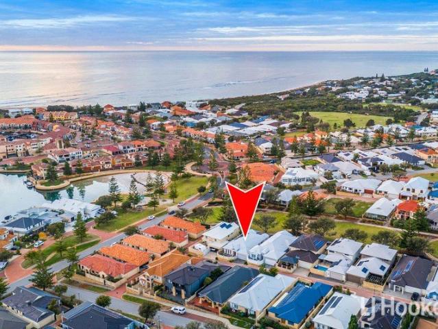 Prime Park side North location so Close to Avalon