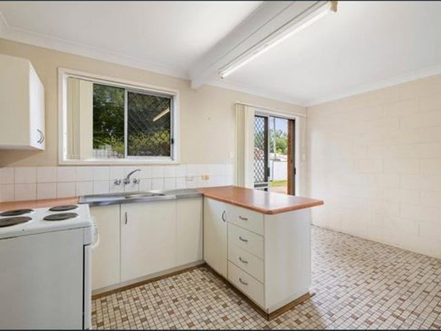 Prime Parkside Location Close to the City