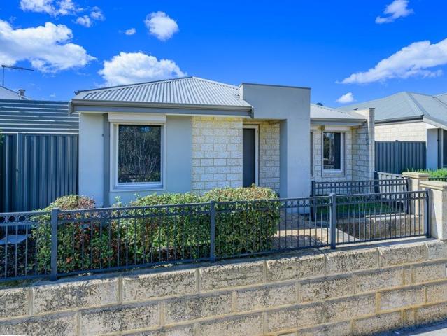 Prime Parkside Position with Theatre or 5th Bedroom Option