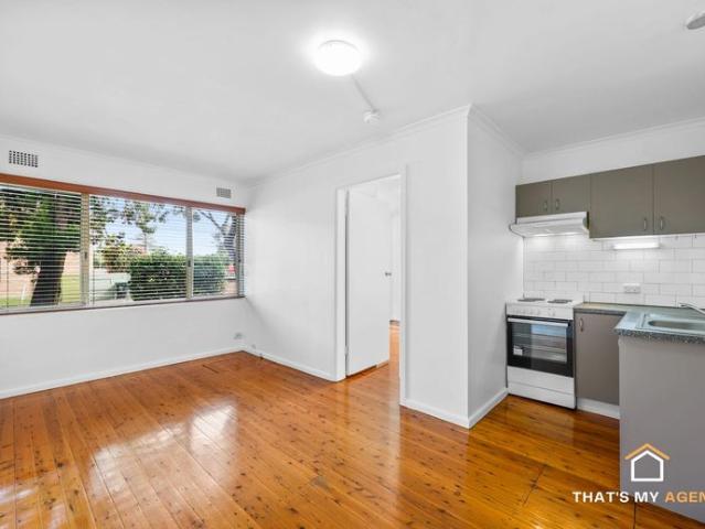 Prime Penrith Location – Neat & Tidy Apartment