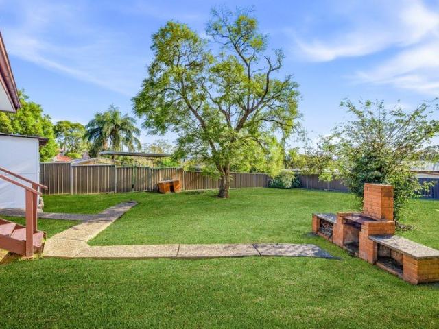 Prime Penrith Location, R3 Zoned 802sqm Block!