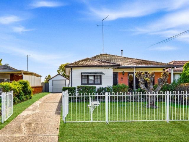 Prime Penrith Location, R3 Zoned 802sqm Block!