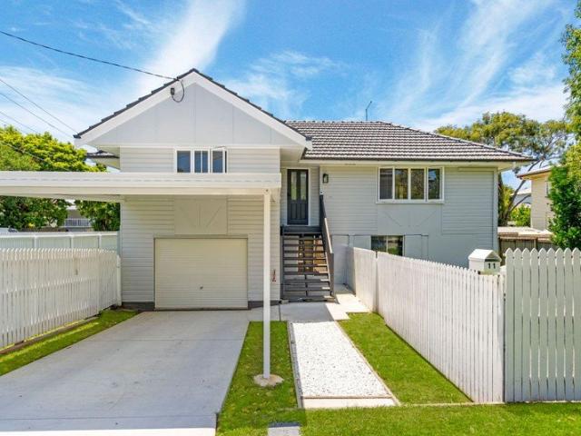 Owners Require Immediate Sale! Move in Ready with Endless Possibilities