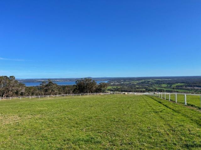 Prime Position in Grandview Heights Estate