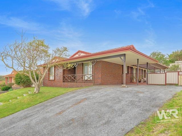 PRIME POSITION JUST 3.3KMS FROM THE CBD