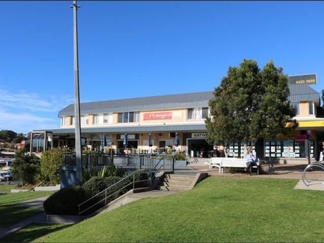 PRIME POSITION OFFICE SPACE FOR LEASE