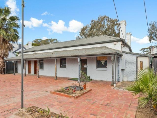 PRIME POSITION PREMIUM POTENTIAL 1000m2 OF OPPORTUNITY