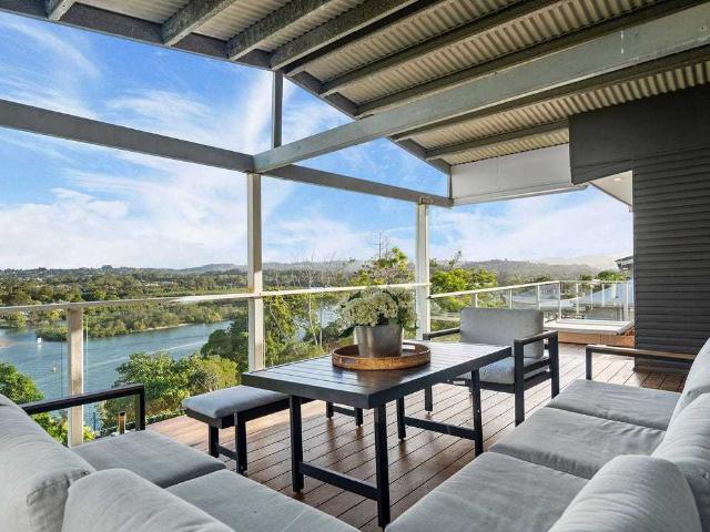 Prime Position Spectacular Vies
