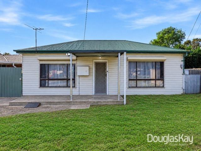 Prime Potential and Versatile Living on 766m2