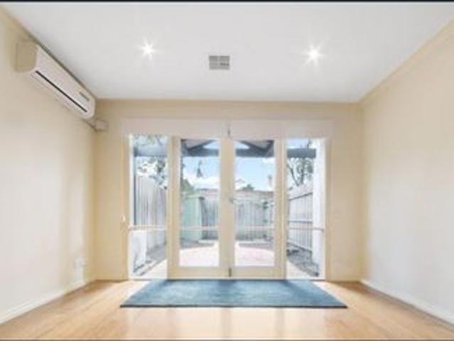 Prime Prahran Townhouse Offering Space, Comfort & Convenience