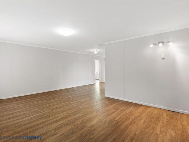 Prime Rangeville location! Renovated, inviting, low maintenance home nestled in quiet pocket of Rangeville!