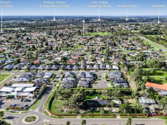PRIME RESIDENTIAL DEVELOPMENT OPPORTUNITY 6,364M² CORNER ALLOTMENT IN THE HEART OF MANZEENE ESTATE