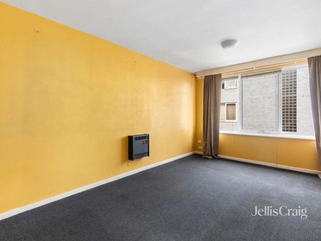 Prime Richmond Living Position with Parking and Opposite Victoria Gardens