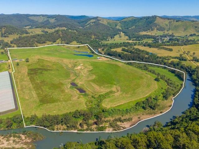 PRIME RIVERFRONT ACREAGE