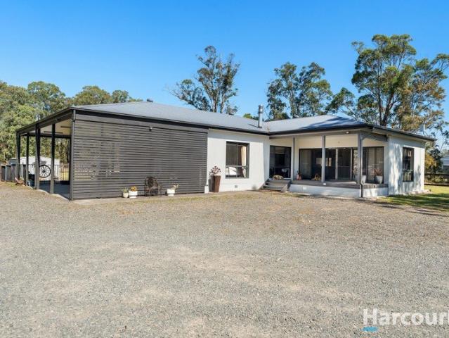 Prime Rural Lifestyle & Business Opportunity Dual Access, Large Mechanical Workshop
