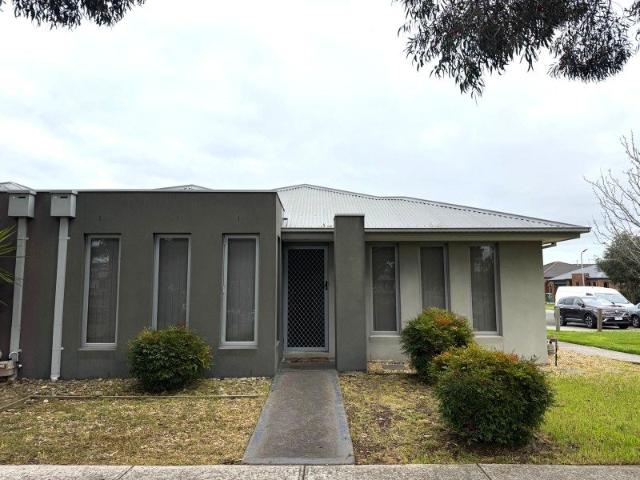 Prime Selandra Rise Location with Excellent Amenities Nearby!