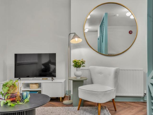 Prime Serviced Studio – Kensington SW5, Bills Incl