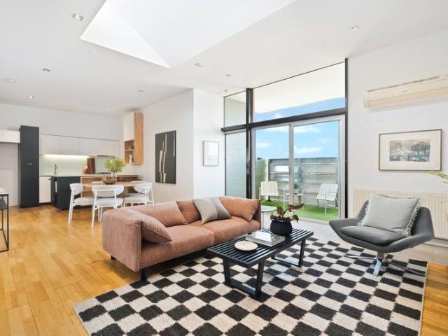 Prime St Kilda Living: Spacious, Stylish & Steps from the Beach
