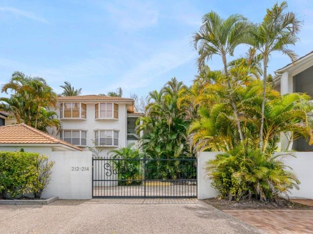 Prime St Lucia Apartment Offering Low Maintenance Living Near UQ