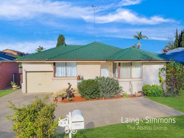 Prime St Marys Opportunity With R2 Zoning on Approx. 923.2sqm