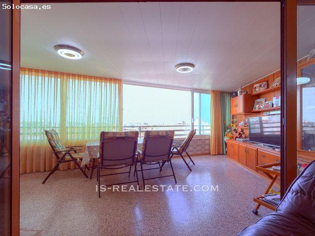 Primerísima Linea! Impresionante apartamento con amplia terraza e increíbles vistas panorámicas al m