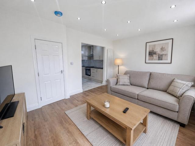 Primrose Avenue, Romford, RM6