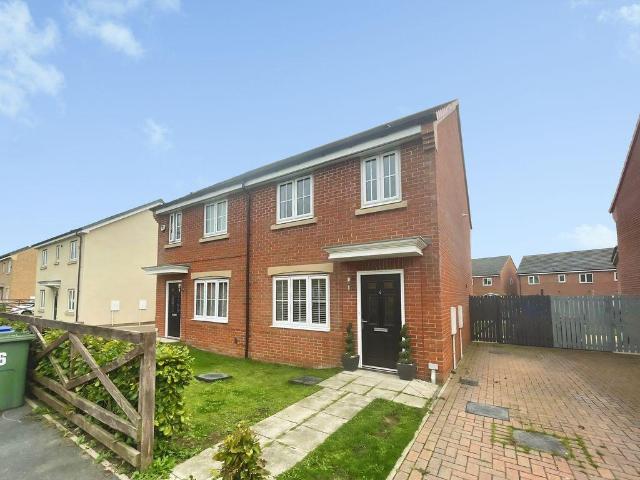 Primrose Gardens, Blyth NE24 3 bed semi detached house to rent £950 pcm £219 pw