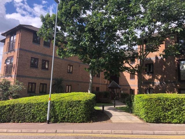 Primrose Hill, Daventry NN11, 1 bed flat to rent, £800 pcm | PrimeLocation