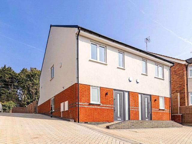 Primrose Hill, Kings Langley, Hertfordshire WD4, 3 bed semi detached house to rent, £3,200 pcm | PrimeLocation