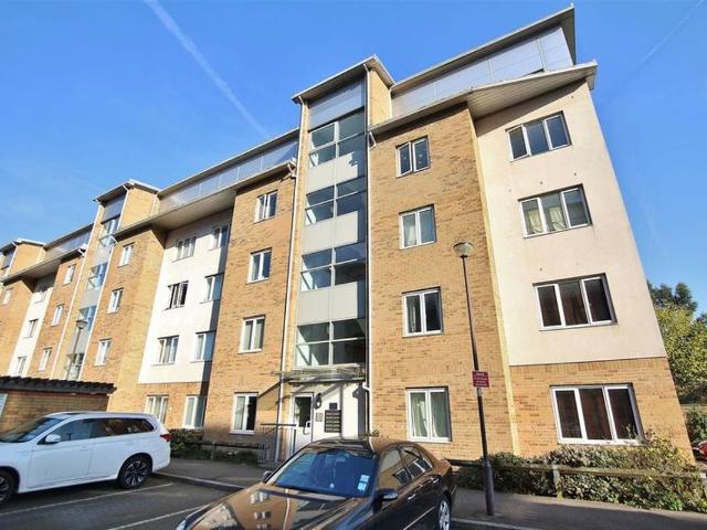 Primrose Place, Isleworth TW7, 2 bed flat to rent, £2,000 pcm | PrimeLocation