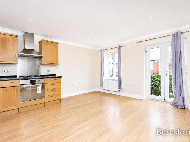 Primrose Place, South Primrose Hill CM1, 1 bed flat to rent, £1,100 pcm | PrimeLocation