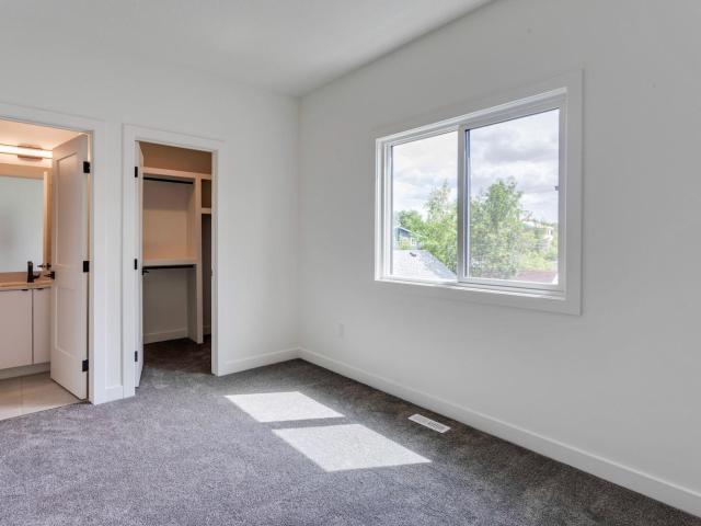 Prince Charles 4 Plex 2 Bedroom 2.5 Bathroom Apartment for Rent
