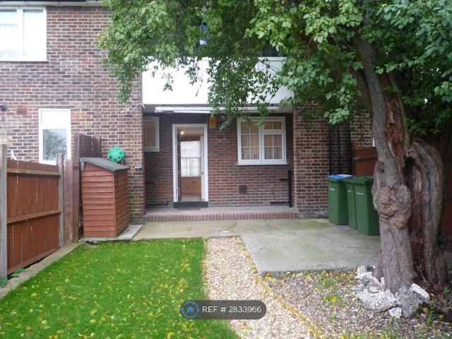 Prince Henry Road, London SE7, 1 bed maisonette to rent, £1,425 pcm | PrimeLocation
