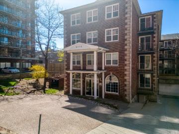 Prince Joe Castle 2 Bedroom Apartment for Rent at 5778 South St, Halifax, NS B3H 4N5