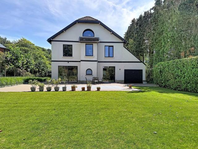 Prince of Orange: Sublime 1930 villa completely renovated