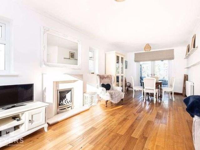 Prince Of Wales Road, Bournemouth, BH4