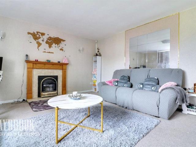 Prince of Wales Road, Sheffield 3 bed terraced house to rent £1,100 pcm £254 pw