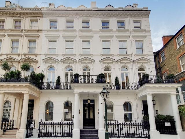 Prince Of Wales Terrace, Kensington W8, 2 bed flat to rent, £13,390 pcm | PrimeLocation