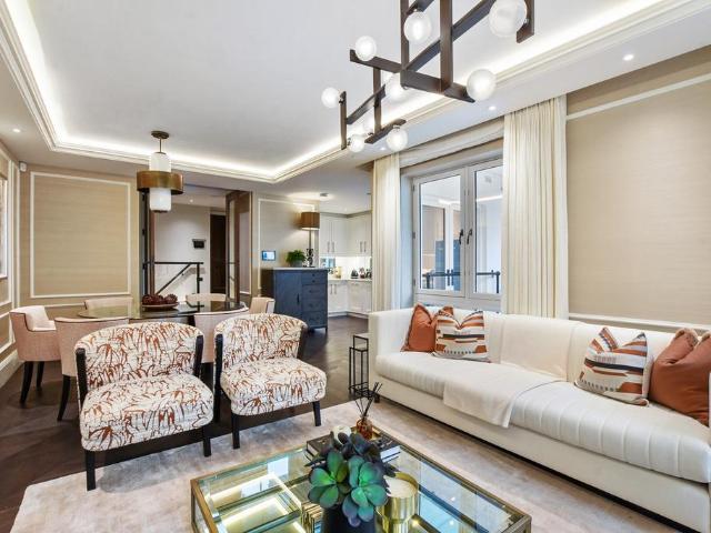 Prince Of Wales Terrace, Kensington, W8 3 bed apartment to rent £16,748 pcm £3,865 pw