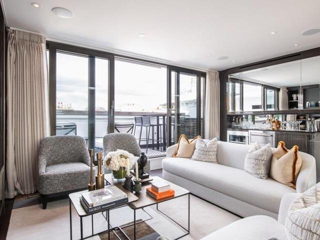 Prince Of Wales Terrace, London, W8 3 bed flat to rent £17,853 pcm £4,120 pw
