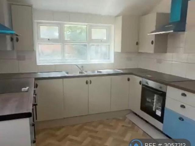 Prince Road, London, SE25 7 bed semi detached house to rent £3,800 pcm £877 pw