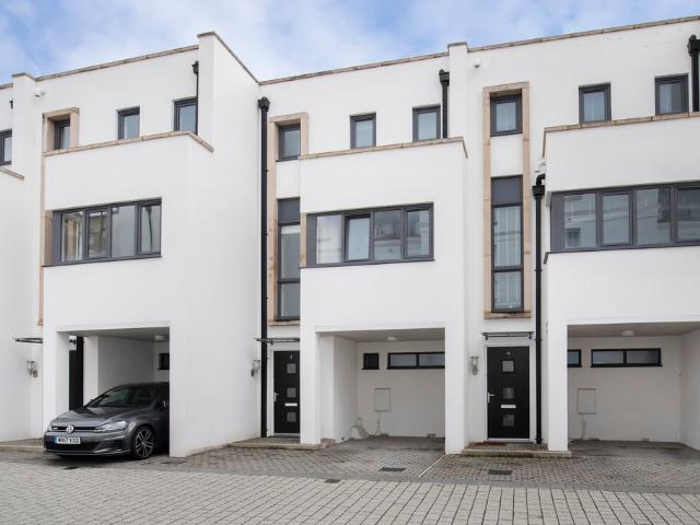 Prince Regent Mews, Cheltenham GL52 2AQ Elliot Oliver